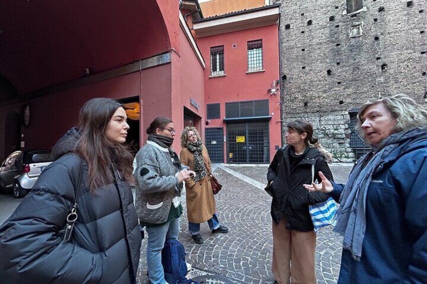 Bologna Historical Guided Tour with Tickets