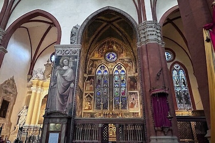 Bologna: Historical Highlights Walking Tour with Local Guide