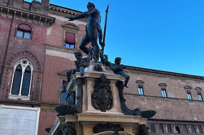 Bologna Historical Guided Tour with Tickets