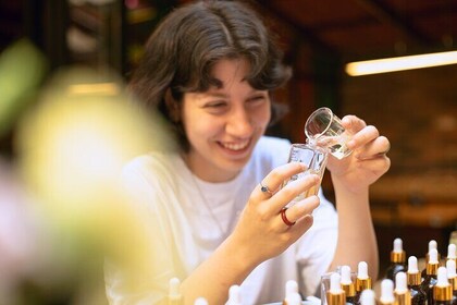 2 Hours Perfume Making Workshop in Istanbul