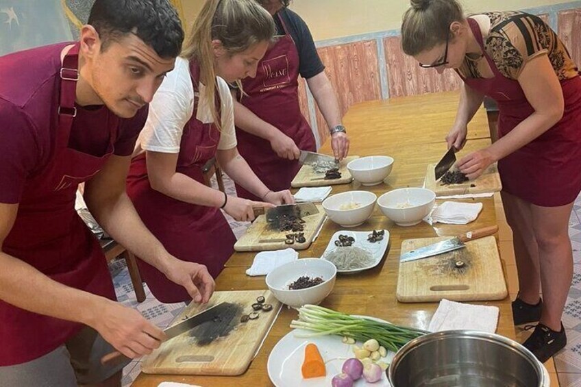 Authentic Vietnamese Cooking Class with Market Visit in HCMc