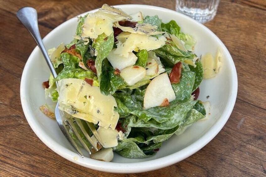 Pear and Gorgonzola Salad