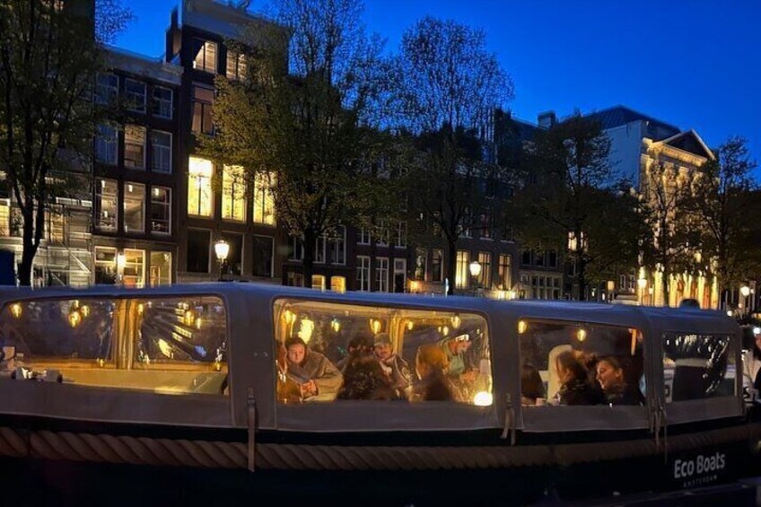 Evening Winter Canal Cruise with Eco Boats including a drink