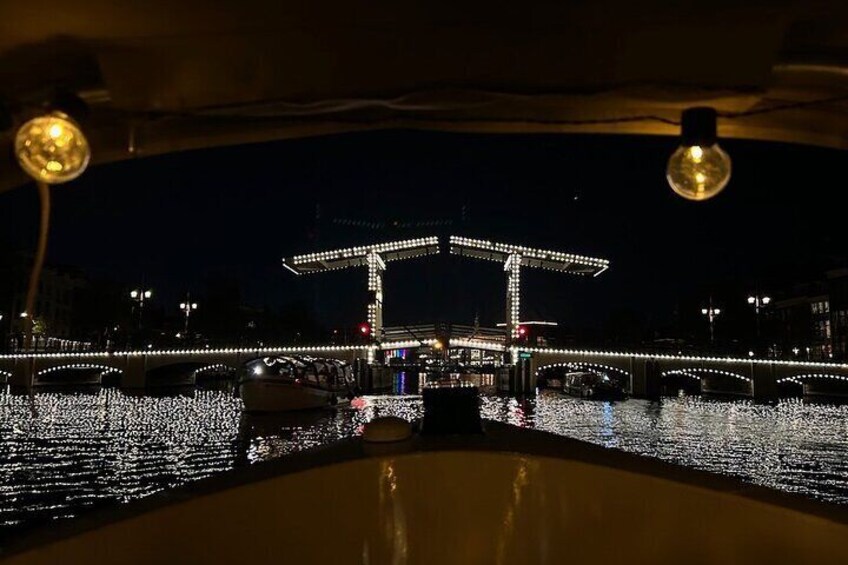 Evening Winter Canal Cruise with Eco Boats including a drink