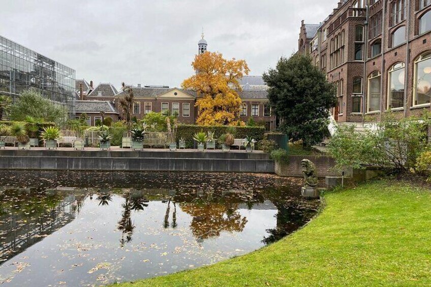 Self Guided Walking Tour at Leiden