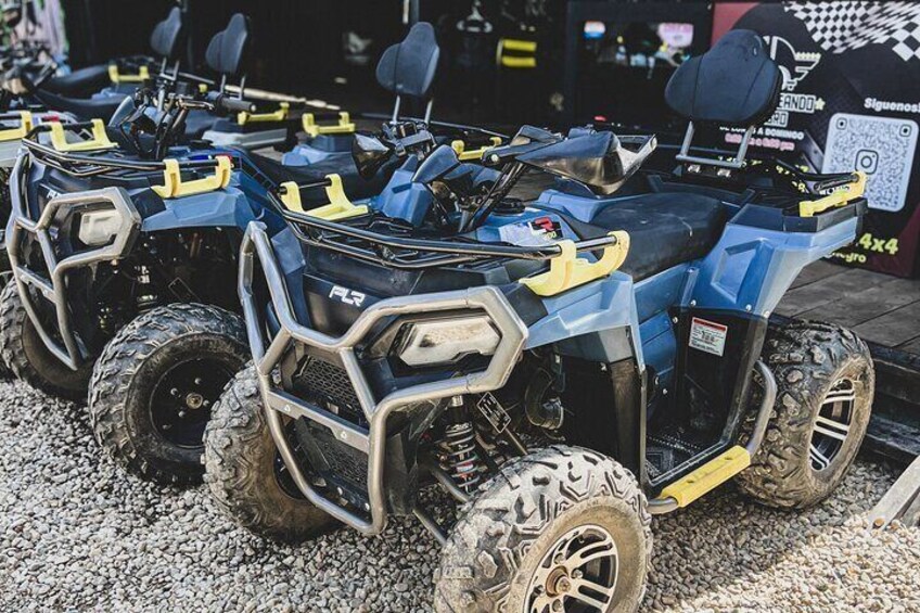Discover Commune 13 Privately and Adventure on ATV