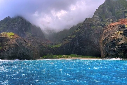 NaPali Boat Tour on the Amelia K