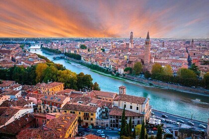 Verona: City Walk with Audio Guide in 7 Languages on your Phone