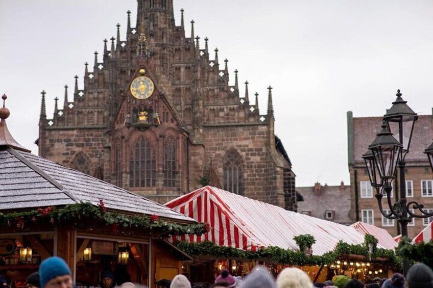 The Christkindlesmarkt Guided Tour in Nuremberg Incl. Snacks