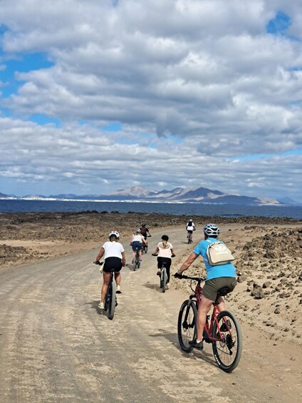 Picture 1 for Activity Fuerteventura Norte: Coast to Coast E-Bike Tour