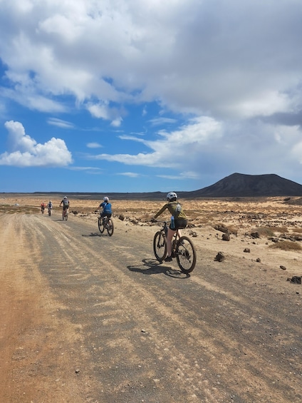 Picture 5 for Activity Fuerteventura Norte: Coast to Coast E-Bike Tour