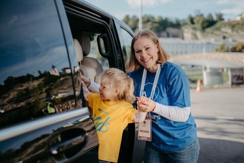 Young Explorers welcome: A family-friendly journey begins, ensuring smiles and comfort for our youngest explorers in Salzburg.