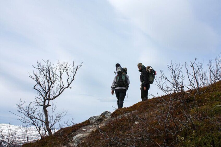 Ice Fishing Experience and Snowshoe Hike with Local