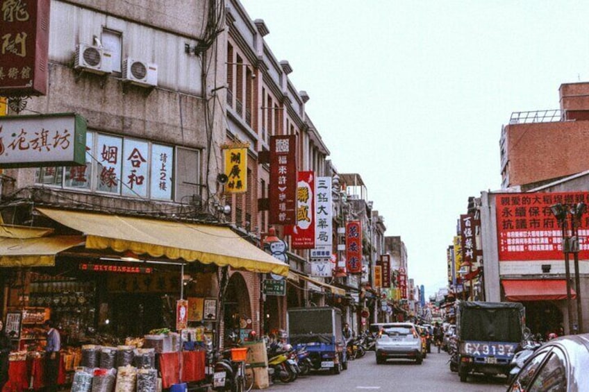 Vintage Taipei - Best of Taiwan and Sunset Free Walking Tour