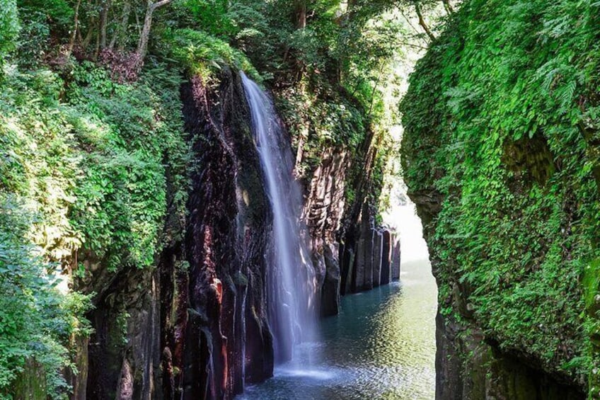 Fukuoka's Kumano & Amano Shrine, Takachiho, Moon Park & Hemp Tour