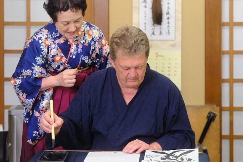 Shared Calligraphy Activity in Tokyo Shinagawa