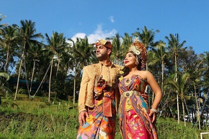 Bali Pre-Wedding with Outdoor Massage and Culture Private Tour