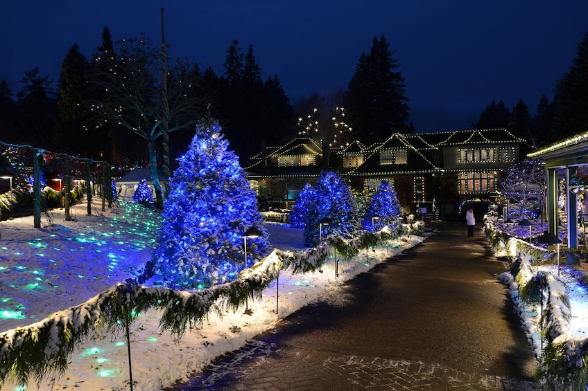 Christmas at Victoria & Butchart Gardens 