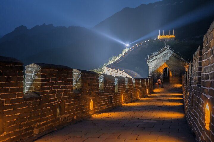 Busda-e:Mutianyu Great Wall Night Tour by Bus with Guide