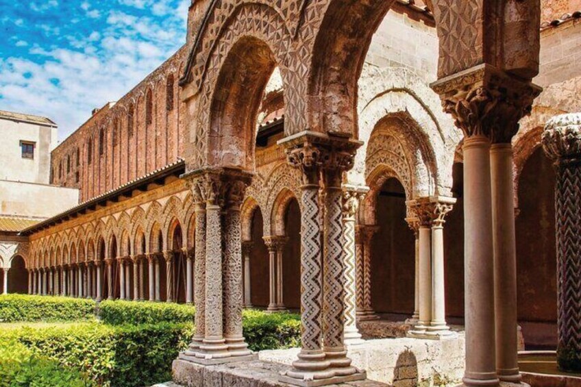 Palermo Walking Tour with Audio and Written Guide by a Local