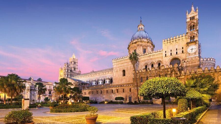 Palermo Walking Tour with Audio and Written Guide by a Local
