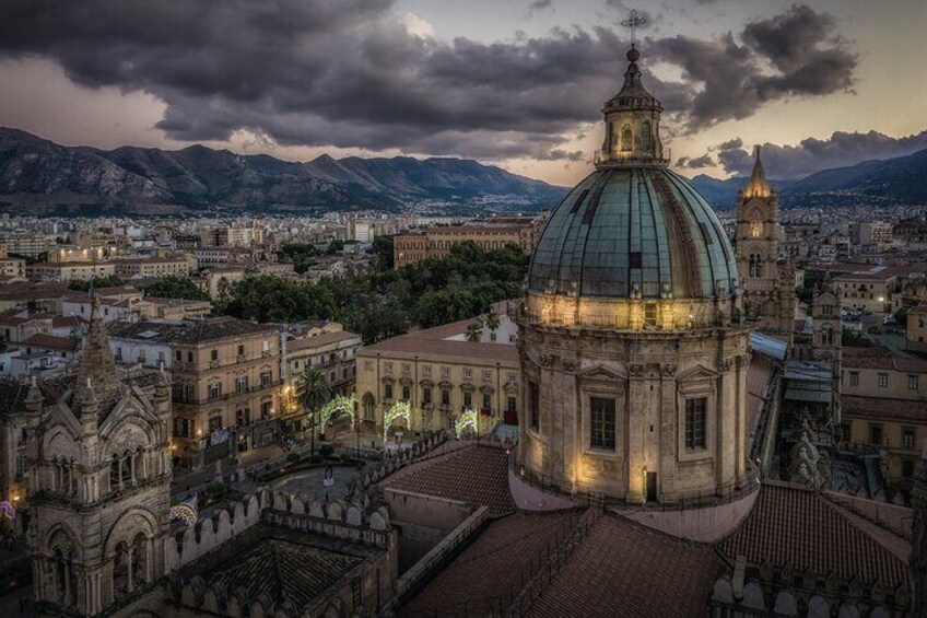 Palermo Walking Tour with Audio and Written Guide by a Local