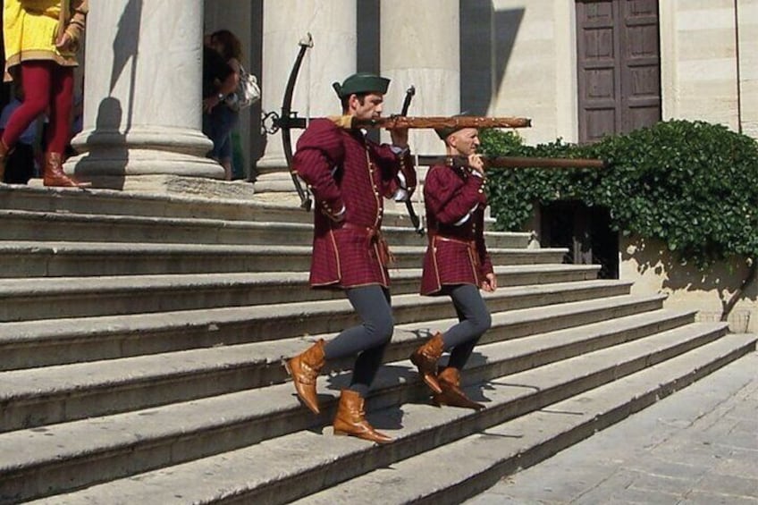 San Marino Walking Tour with Audio and Written Guide
