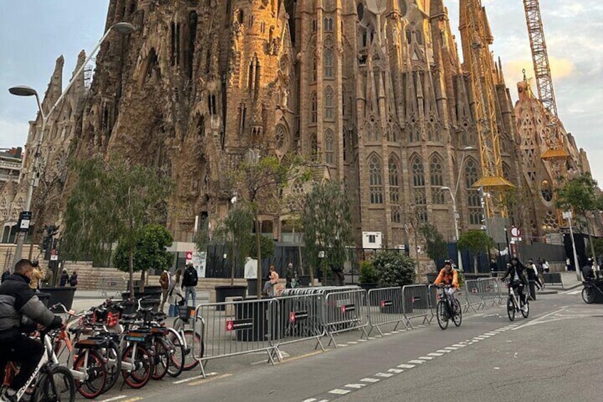 Barcelona City Bike Tour with Private Local Guide