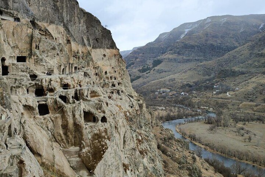Vardzia Cave City