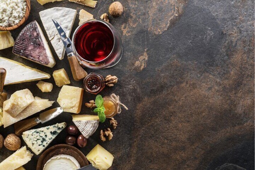 Private Wine and cheese Tour in Marseille