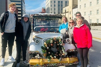 American History and DC Monuments Tour by Covered Vintage Car