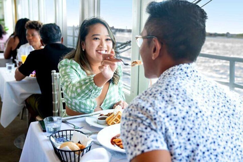 NYC Bottomless Brunch Cruise with Iconic Views