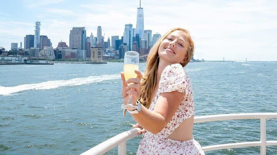 NYC Bottomless Brunch Cruise with Iconic Views
