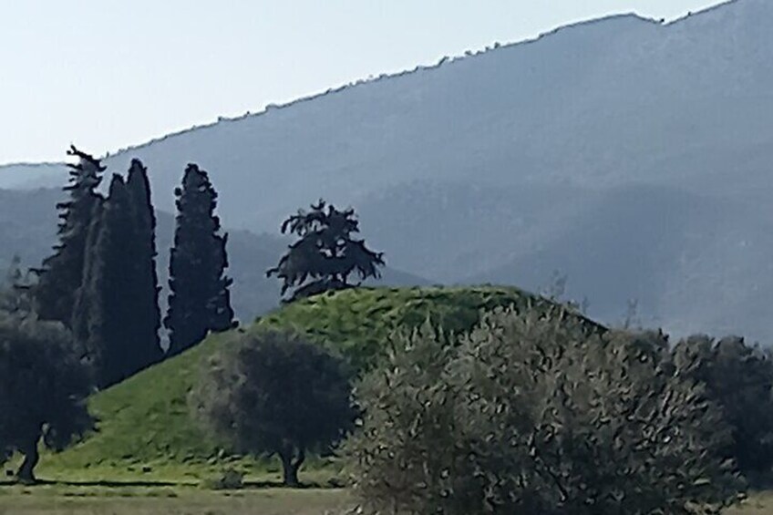 THe tomb of the 192 fallen Athenian hoplites