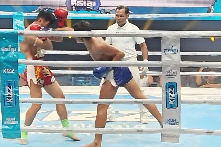 Watch Live Khmer Traditional boxing in Phnom Penh