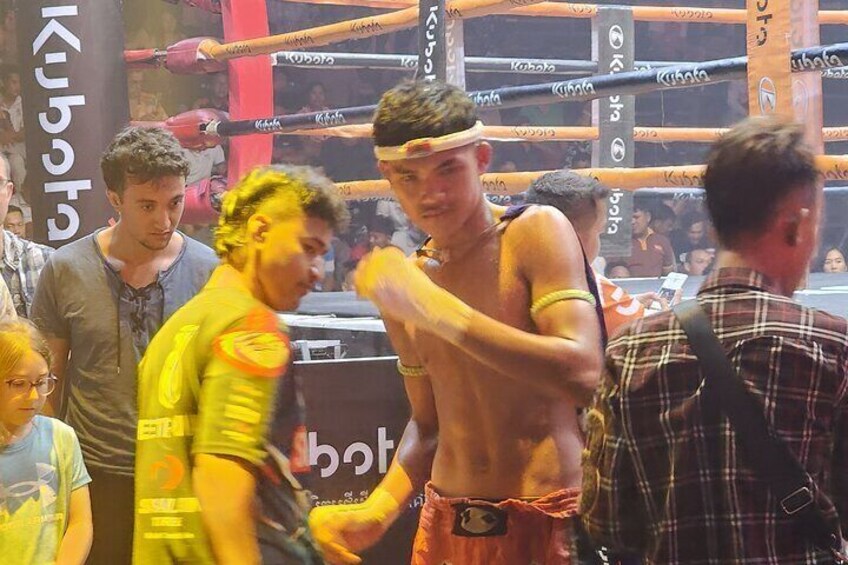 Watch Live Khmer Traditional boxing in Phnom Penh
