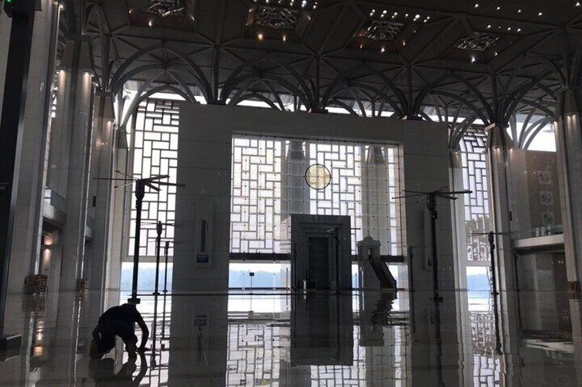 Putrajaya Private Tour with Guide
