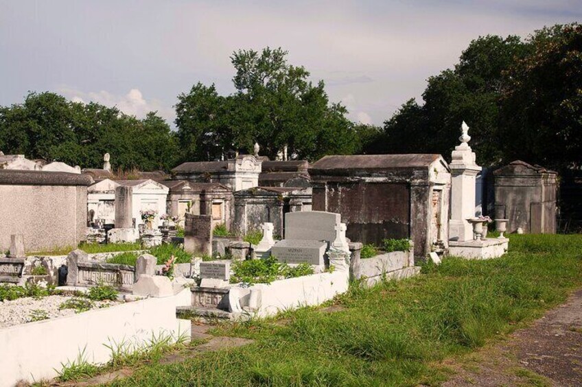 New Orleans Burial Traditions St Louis Cemetery No.3 Audio Guide