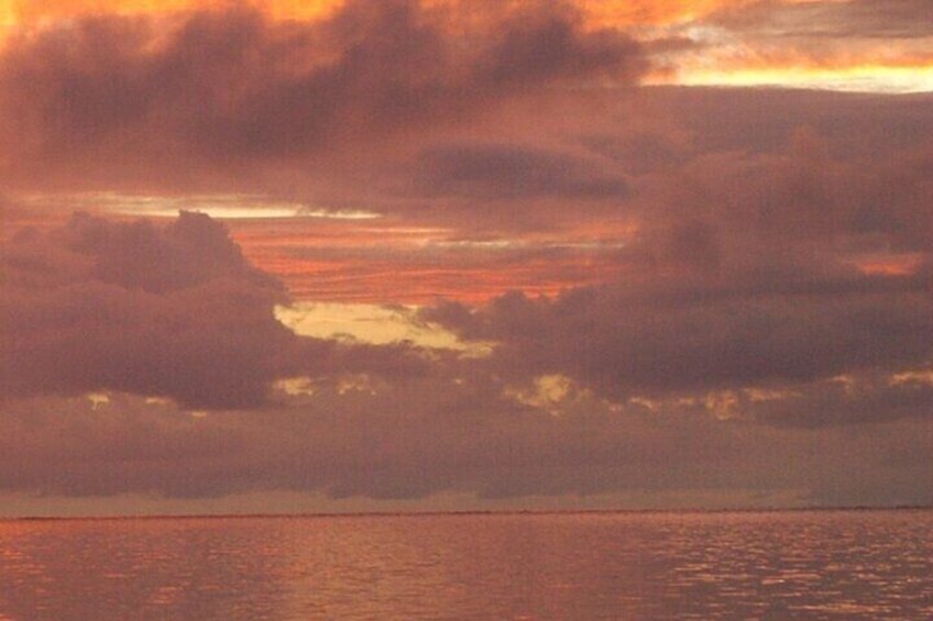 Sunrise or Sunset Tour on the Tahiti Lagoon