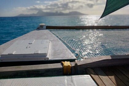 Sunset sailing trip on the Lagoon of Tahiti