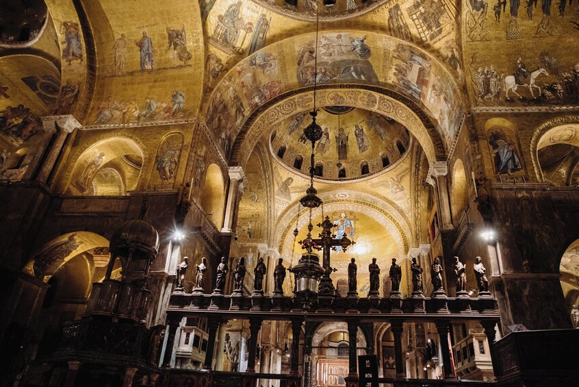 Exclusive Alone In St. Mark's Basilica After Hours