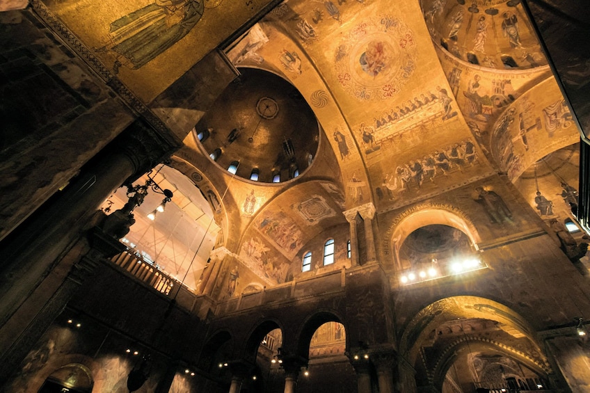 Exclusive Alone In St. Mark's Basilica After Hours