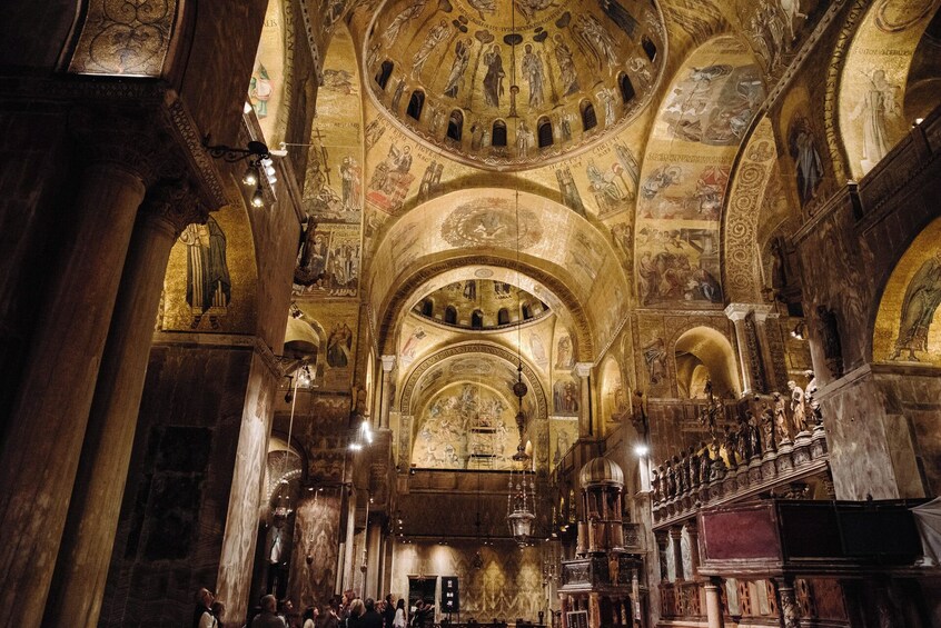 Exclusive Alone In St. Mark's Basilica After Hours