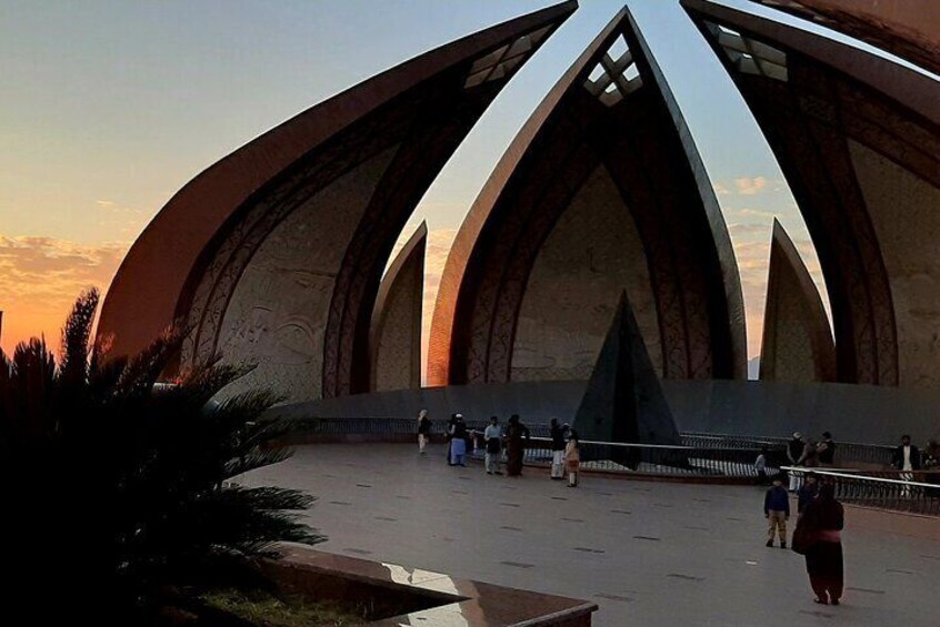 Islamabad and Rawalpindi Sightseeing Tour