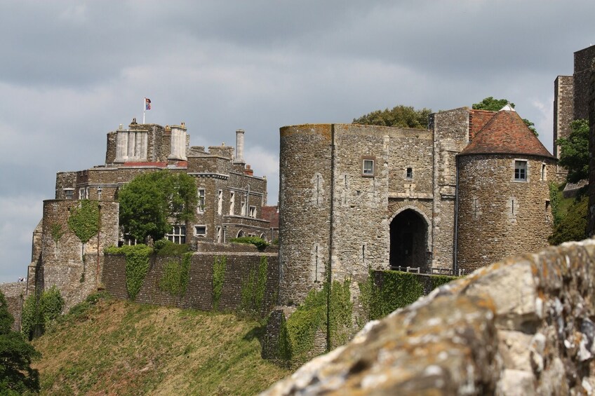 Canterbury Dover Castle and White Cliff Private Tour with Passes