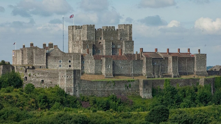 Canterbury Dover Castle and White Cliff Private Tour with Passes