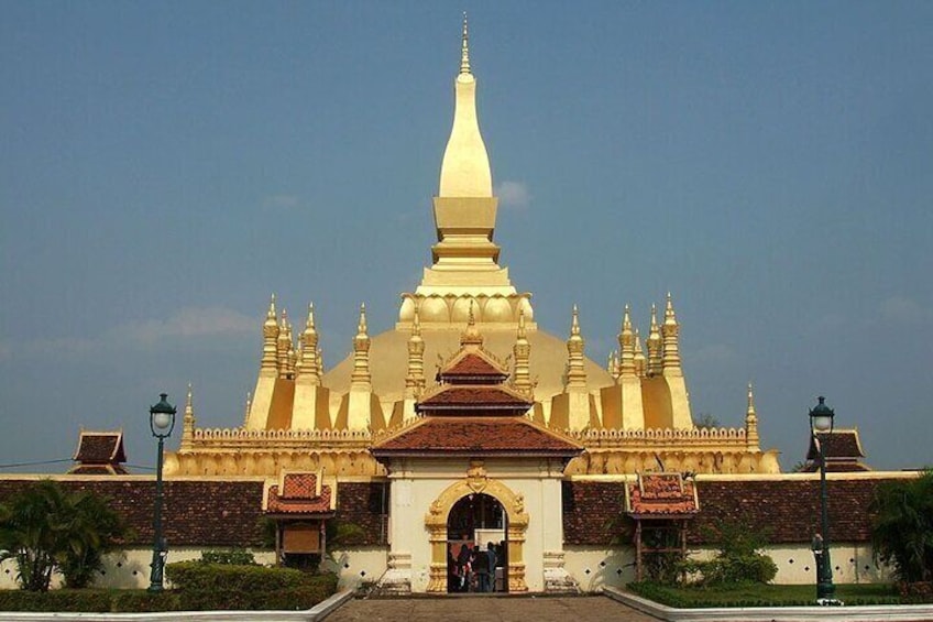 Vientiane Private Full-Day Tour with Buddha Park and Lunch 