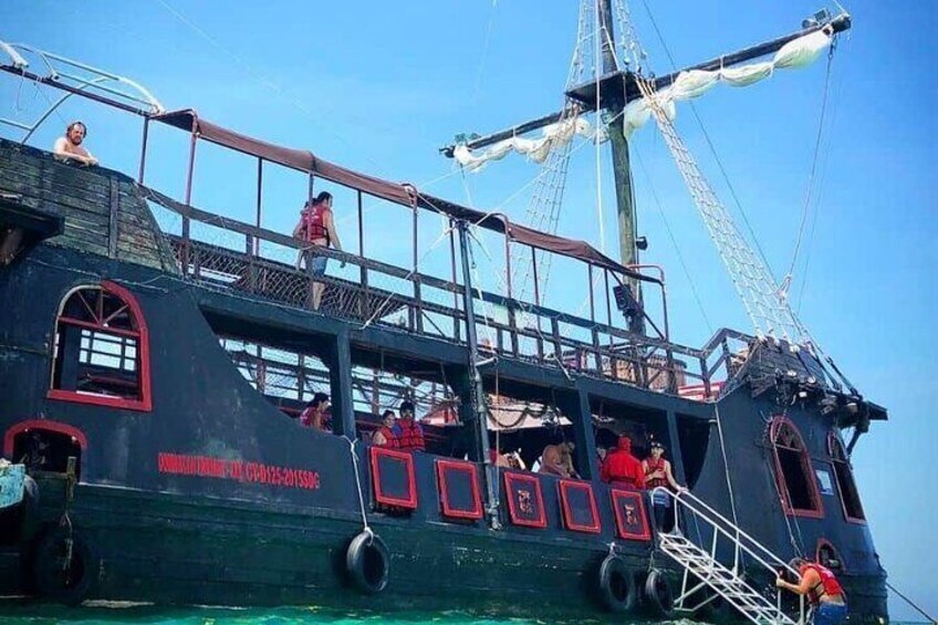 Pirate Ship and Snorkeling Tour in Punta Cana