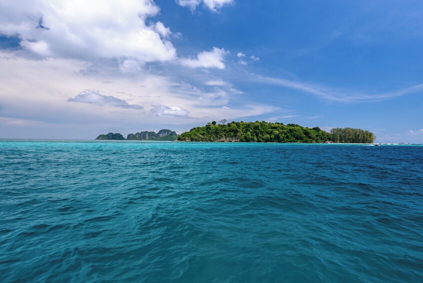 Tin Adventure's Island Odyssey to Koh Phi Phi & Bamboo Island from Lanta