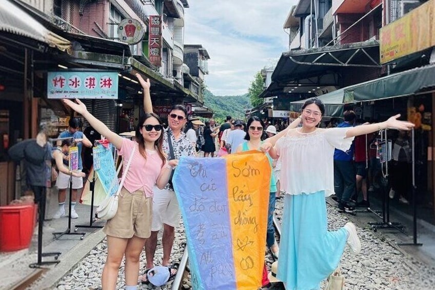 Taipei: Jiufen Pingxi Half Day Tour